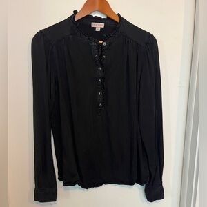 NWOT Knox Rose Denim Buttondown -M